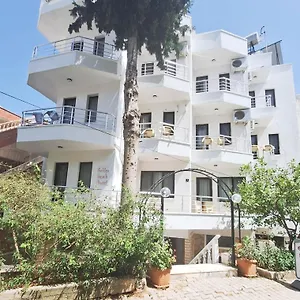 https://golden-beach-hotel.aegeanhotels.net